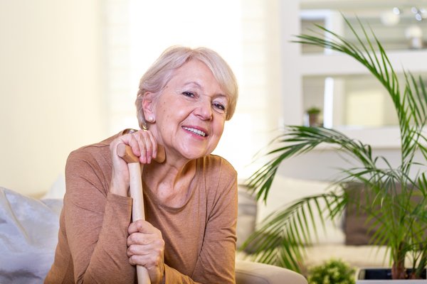 Comment améliorer le bien-être quotidien des seniors vivant à domicile ?
